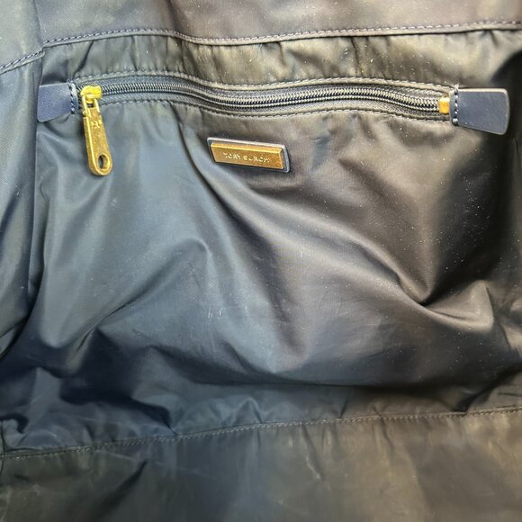 Tory Burch Ella Logo Nylon Tote Tory Navy - Picture 9 of 16